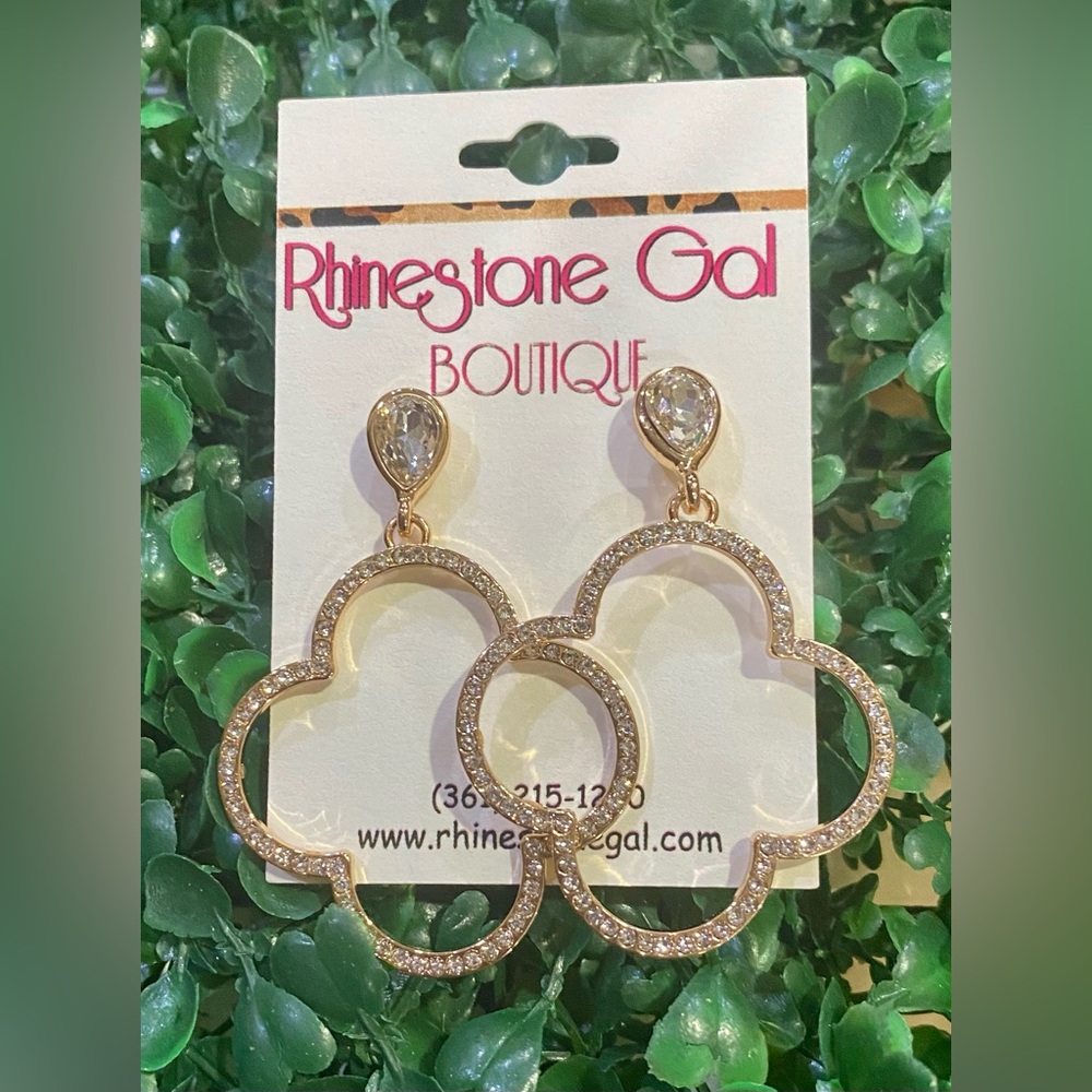 BRAND NEW WITH TAGS Gold Jeweled Quatrefoil Dangle Earrings